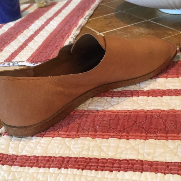 1. State Shoes - Picture 4 of 7